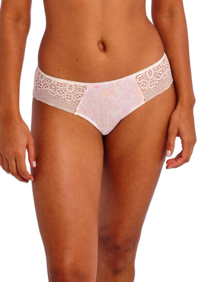 Freya Daydreaming Brief - Image 7