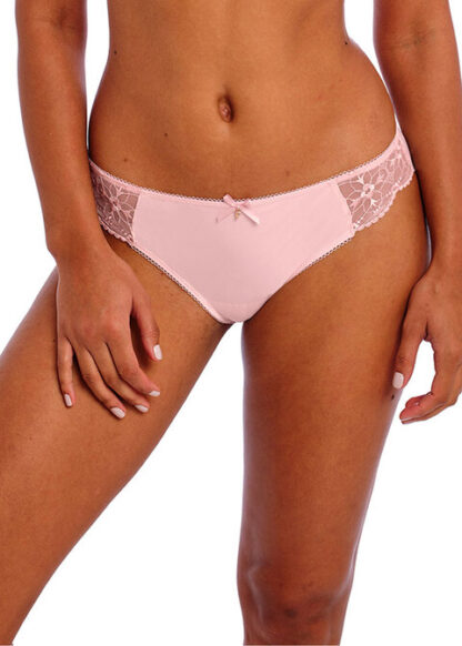 Freya Hallie Brief