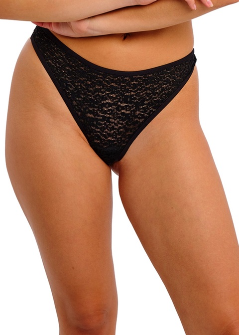 Freya Serenne Thong